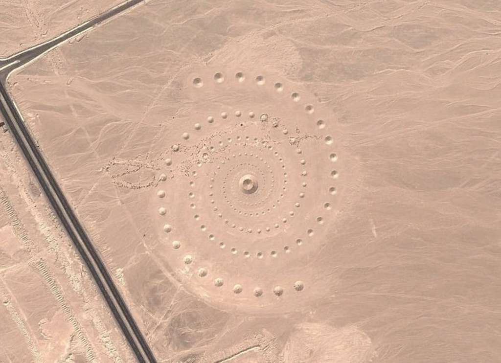 Structure en forme de spirale, en Égypte, créée par des artistes. © Google Earth