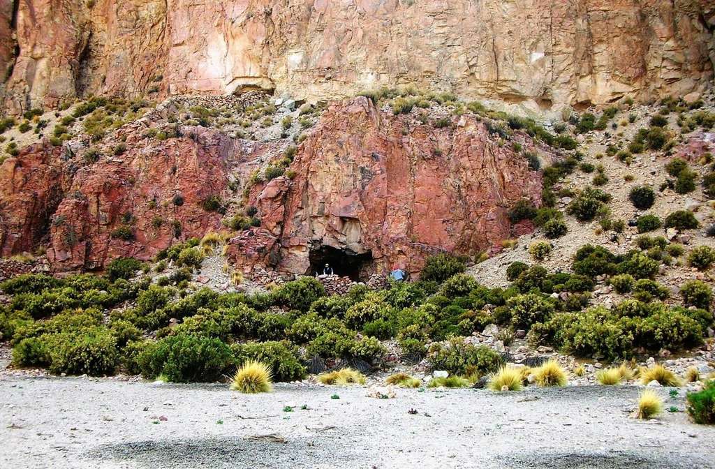 La poche a Ã©tÃ© trouvÃ©e au sud-ouest de la Bolivie, dans la grotte Cueva del Chileno. Â© Jose Capriles, Penn State