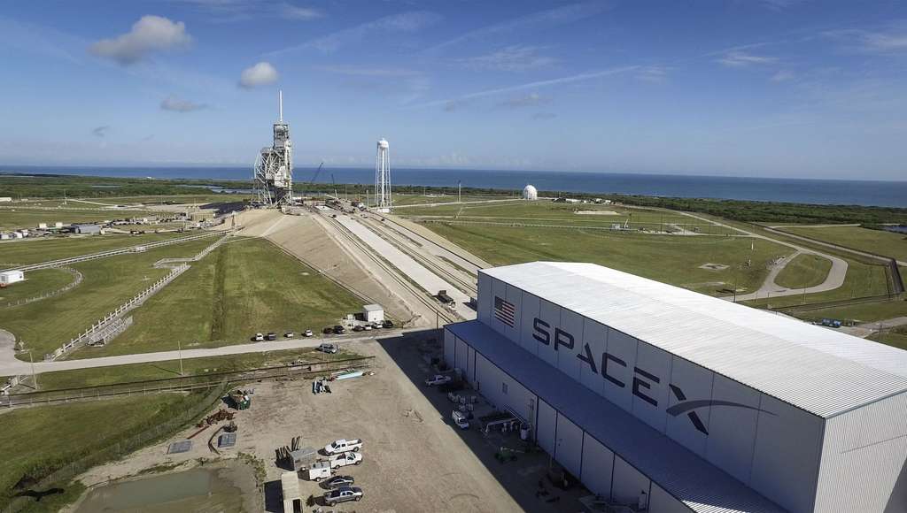 Le pas de tir 39A, du complexe de lancement 39 du Centre spatial Kennedy (Floride, États-Unis) réaménagé pour accueillir le Falcon Heavy et la version habitée du Falcon 9. © Nasa