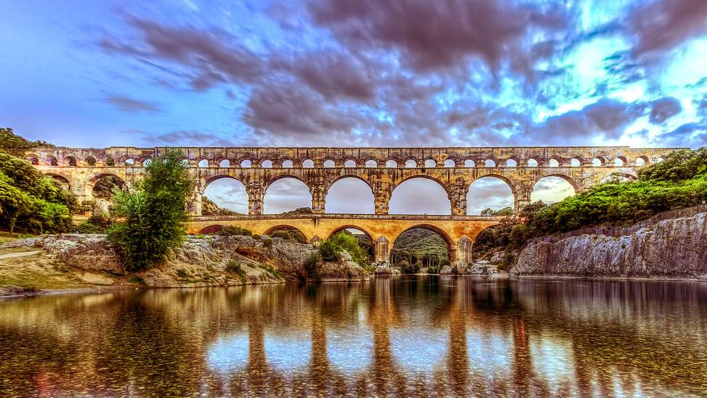 Pont du Gard, Near Avignon, France скачать