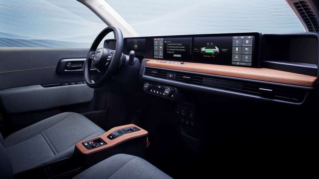The dashboard of the Honda e is almost identical to that of the concept car Urban EV.  Â© Honda