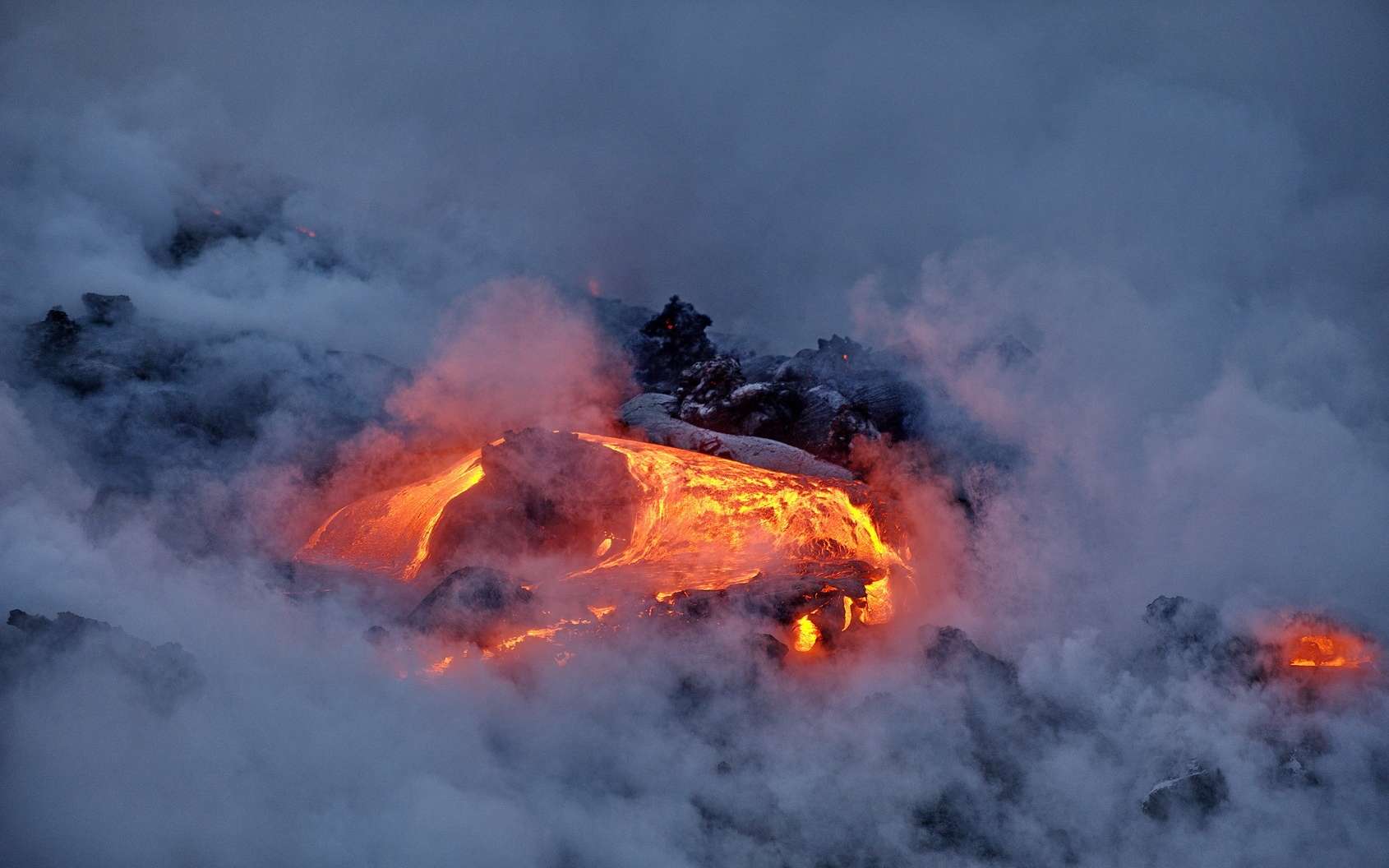 Volcan Kilauea : à Hawaï, l'éruption explosive redoutée a eu lieu